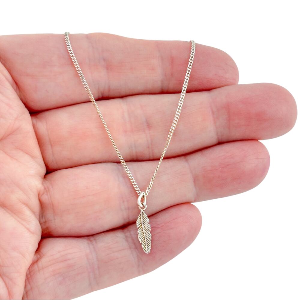 Vintage Sterling Silver 925 Feather Charm Curb Chain Necklace 17.5-19"